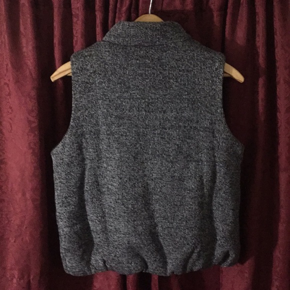 Ara Vest - Picture 5 of 8